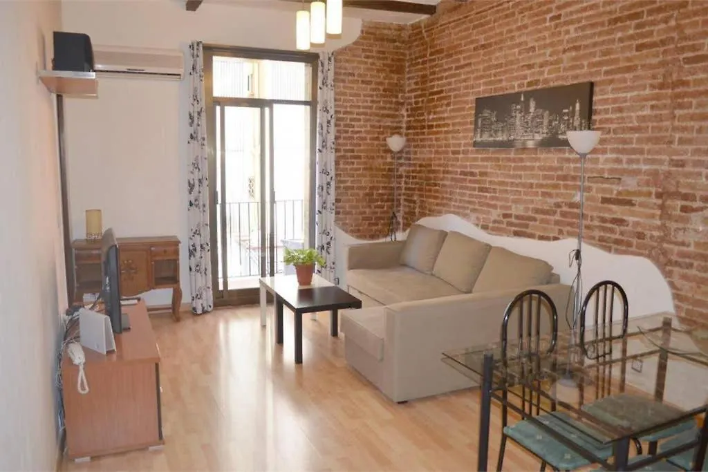 Rustic 2 Bedroom Apartment Poble Sec Barselona